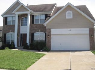 612 Sunny Pass Dr, Wentzville, MO 63385