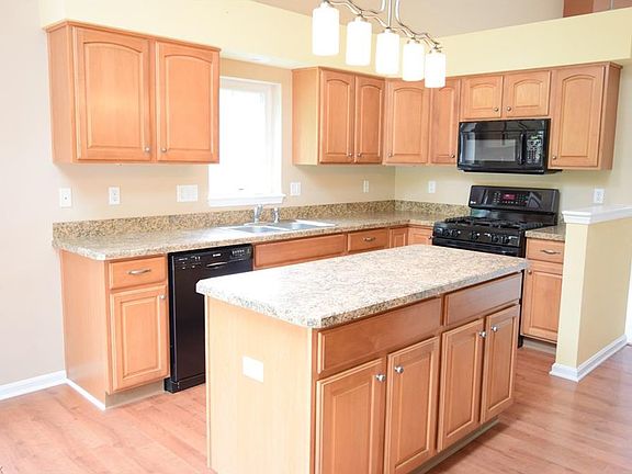 2nd image of 7457 Cypress Ct