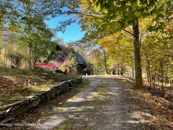 38 Raycliff Drive, Accord, NY 12404