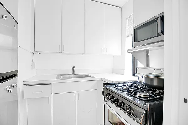 Rented by Compass | media 1