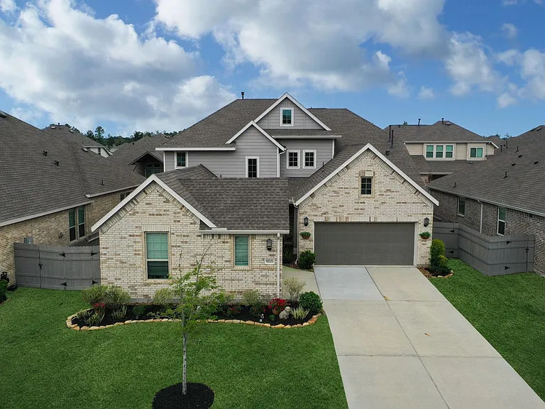 18323 Tiger Flowers Dr — Photo 44