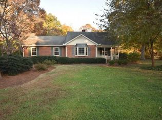 1105 McPherson Rd, Burlington, NC 27215