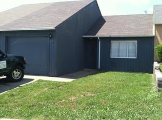 517 Independence Ct, Radcliff, KY 40160