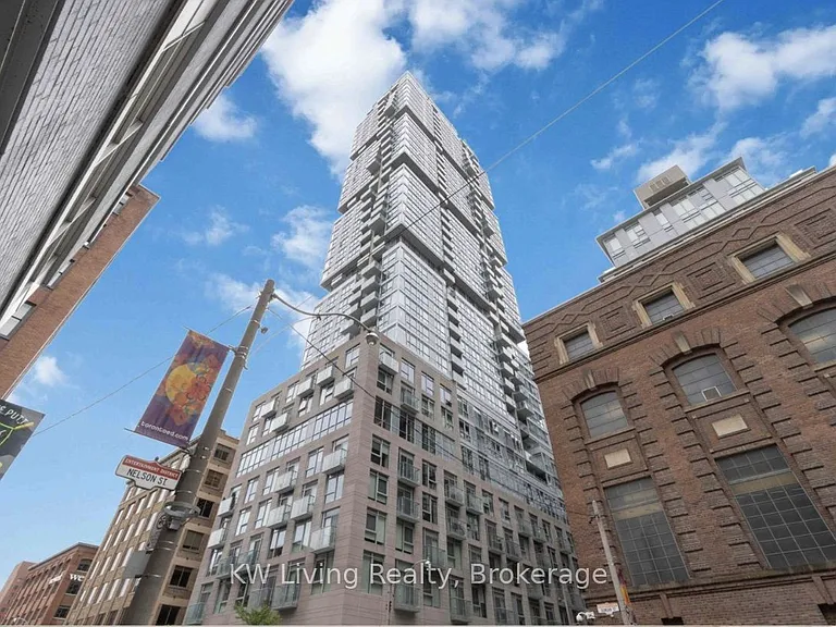 30 Nelson St #2209 — Photo 1