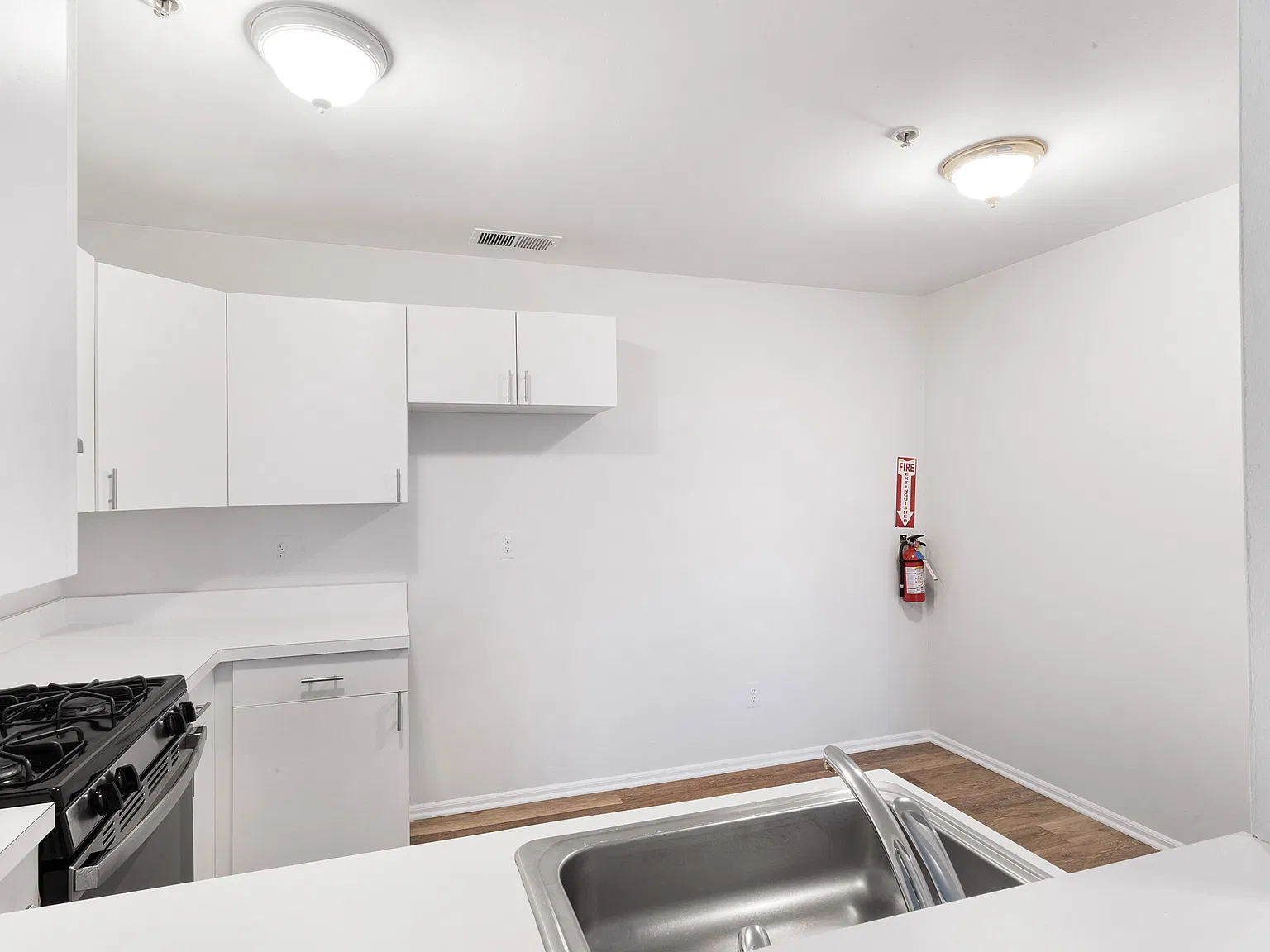1 bed, $1,895 — Photo 4