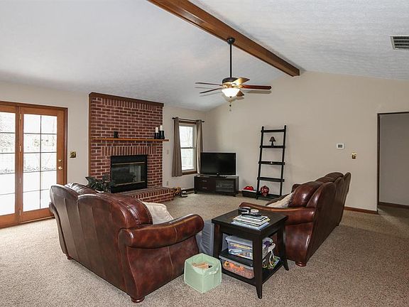 5th image of 1032 Windsor Crossing Ln