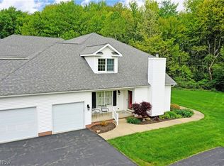502 Turnberry Ct NE, Warren, OH 44484