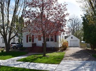 1033 Smith St, Stevens Point, WI 54481