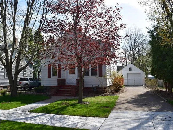 1033 SMITH STREET, Stevens Point, WI 54481