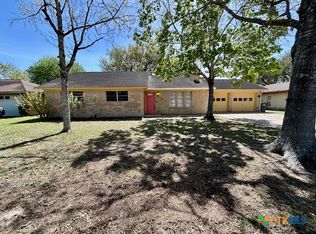 1006 McLane St, Victoria, TX 77904