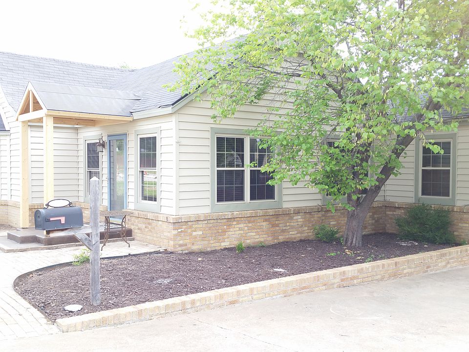 1st image of 733 S Yale Ave