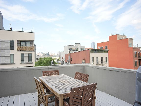 5th image of 87 Clay St APT 3A