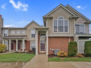 52212 Naugatuck Dr #61, Macomb, MI