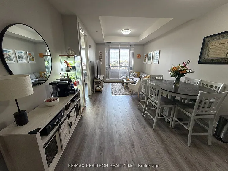 150 Main St W #605 — Photo 5