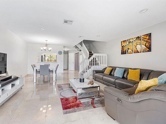 5th image of 3603 Carambola Circle