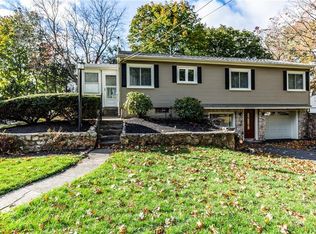 110 Parkside Ave, Pawtucket, RI 02861