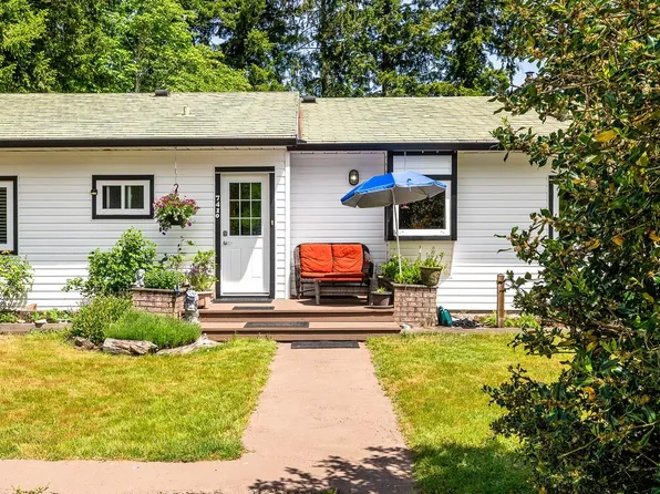 7410 Yake Rd, Comox Valley, BC V0R 1W0