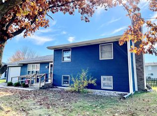 163 Willowood Rd, Litchfield, IL 62056