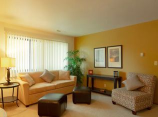 3140 W Howard Ave #1, Milwaukee, WI 53221