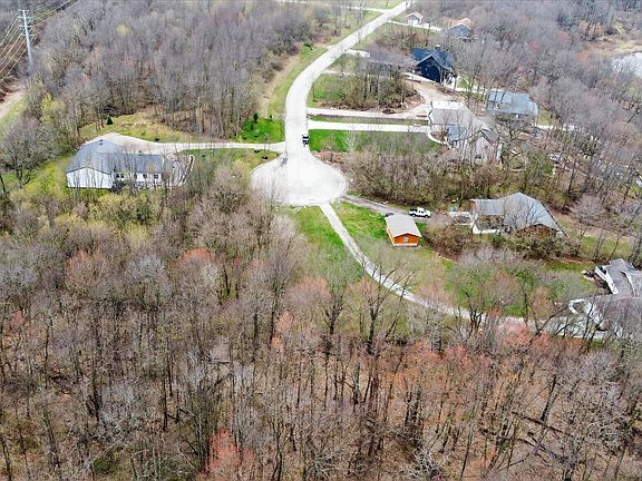 5th image of 11 Forest Shores Dr