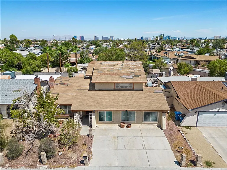 3618 Redwood St — Photo 44
