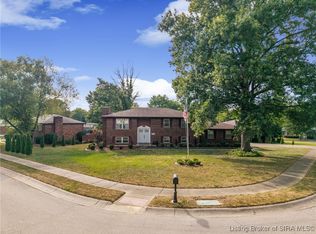 3011 Bishop Rd, Jeffersonville, IN 47130