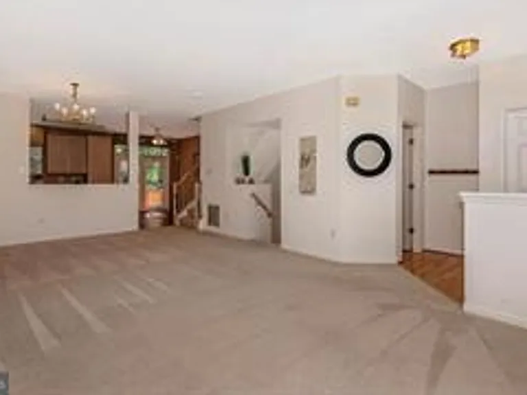 13118 Shamrock Glen Dr — Photo 4