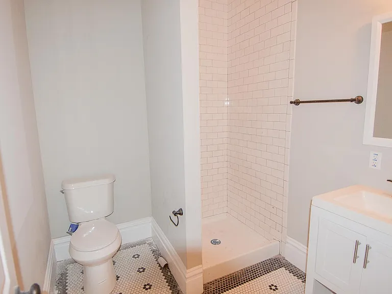 2901 McNair Ave #1F — Photo 5