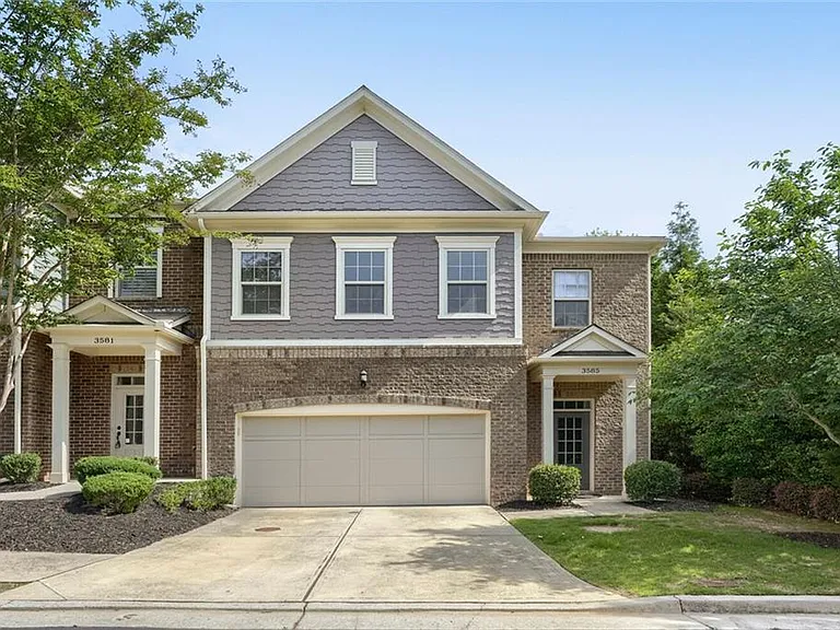 3585 Ashcroft Dr SE — Photo 2