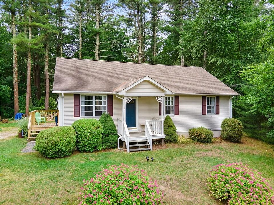 17 Moscow Brook Trl, Hope Valley, RI 02832 Zillow