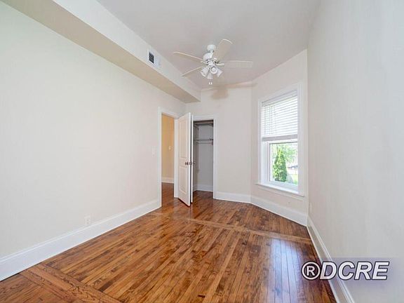 4th image of 4910 N Magnolia Ave APT 2