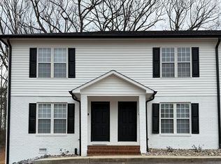 1009 22nd St NE APT E, Hickory, NC 28601