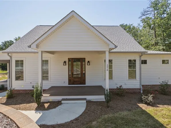 1218 Andersonville Rd, Townville, SC 29689