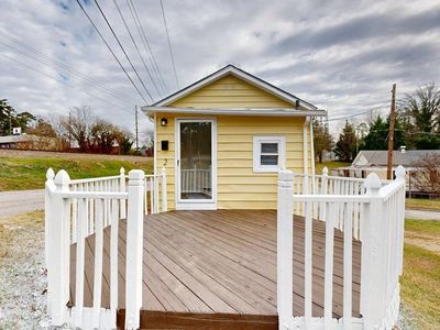 2 London Dr, Danville, VA, 24541