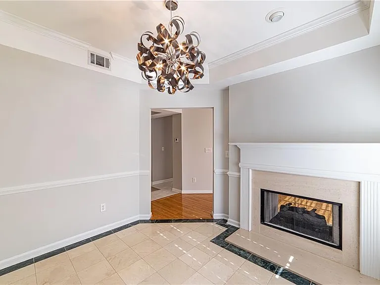 3275 Lenox Rd NE #214 — Photo 17