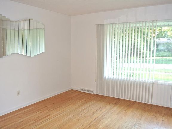 5th image of 8989 Cottonwood Ln