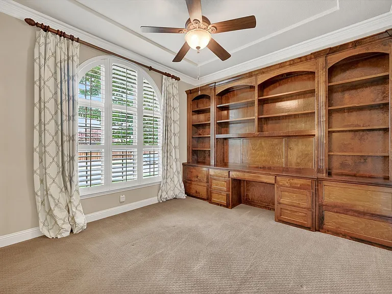 10075 Stancil Ln — Photo 3