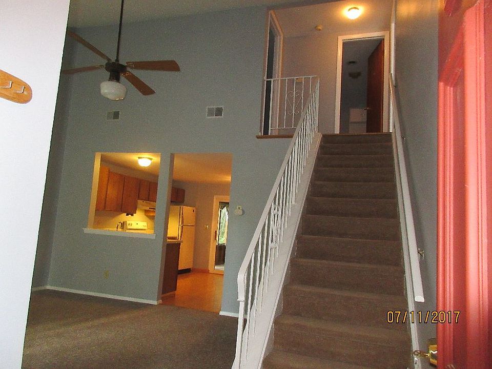 1st image of 120 Arrow Wood Pl