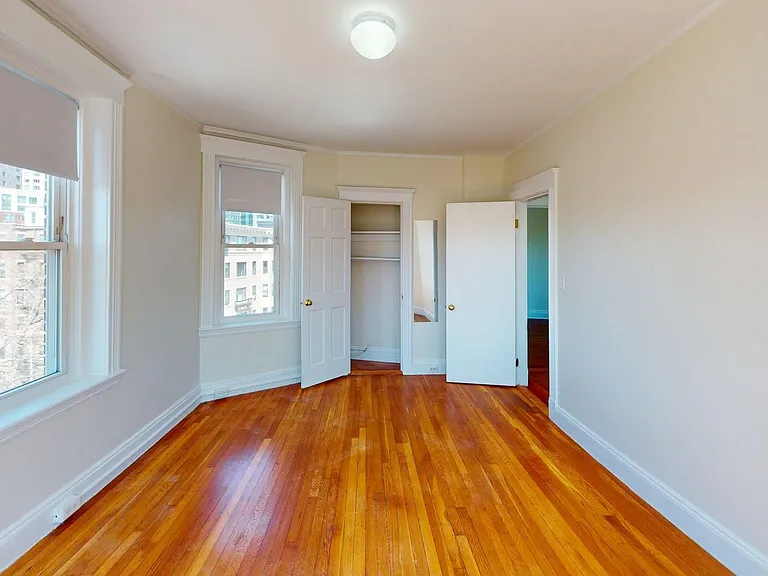 230 Park Dr #7 — Photo 2