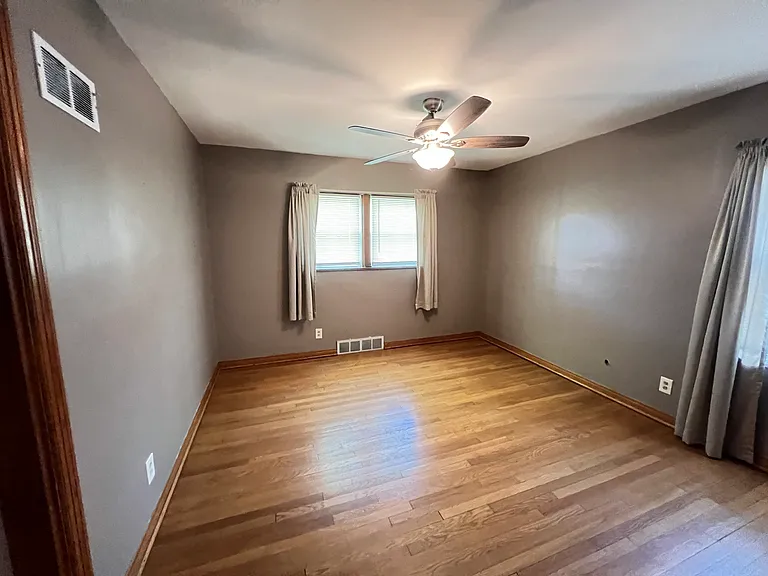 1238 Purdue Ave — Photo 14