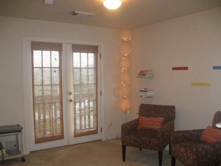 Loft/Office Space with balcony