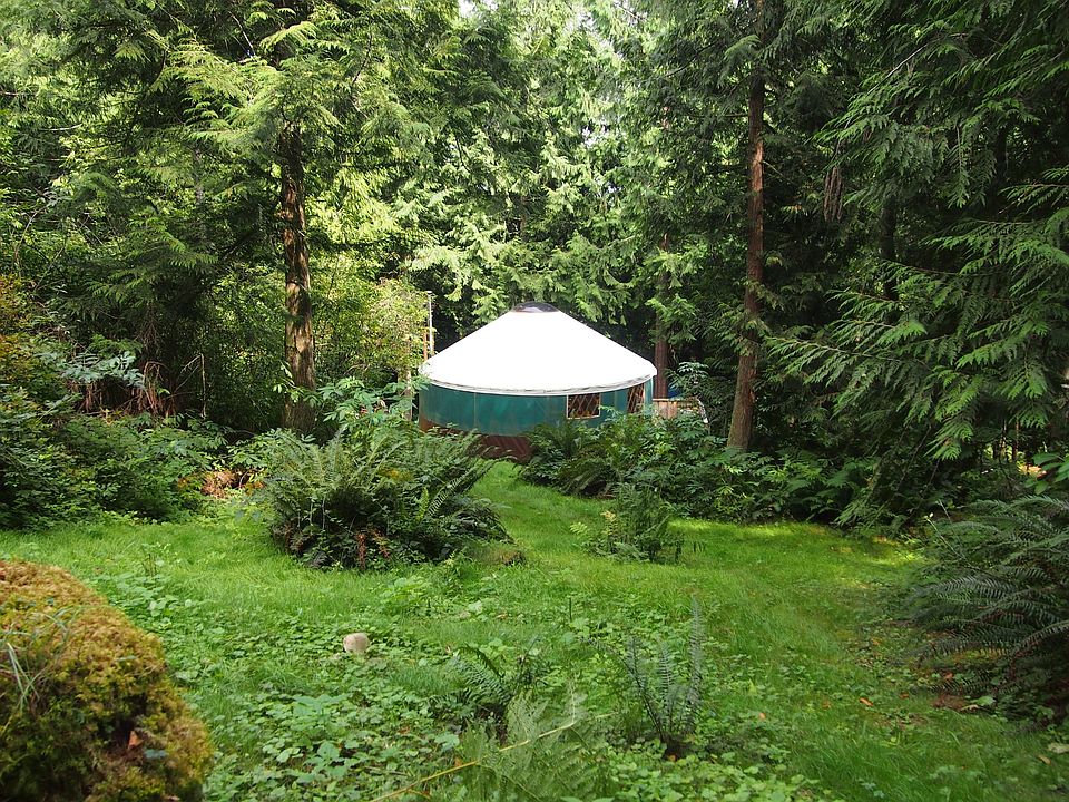 Deluxe 27ft diameter Yurt