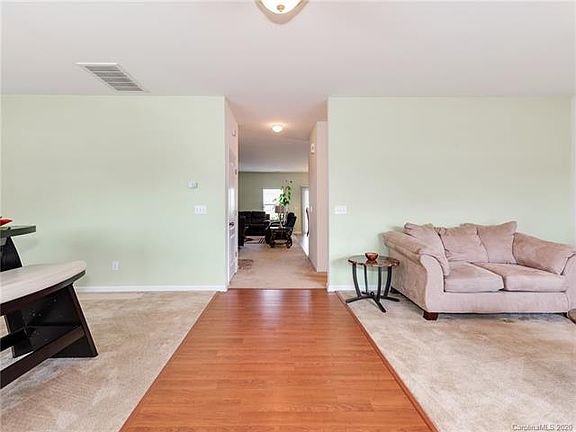 4th image of 14330 Lunenberg Ln