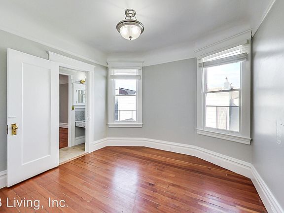 4th image of 221 Dolores St