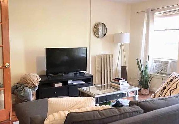 2nd image of 305 Atlantic Ave APT 4R