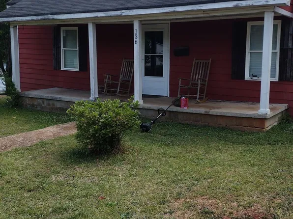 136 Hill St, Commerce, GA 30529