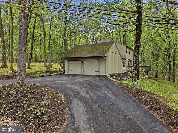 4th image of 3858 Dogwood Ln