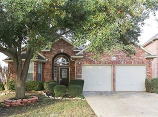 9805 Sunrise Ct, Irving, TX 75063