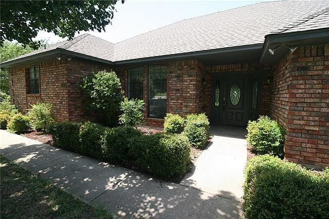 1st image of 3408 Morfeld Dr
