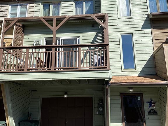 Front Entry 1 Car garage